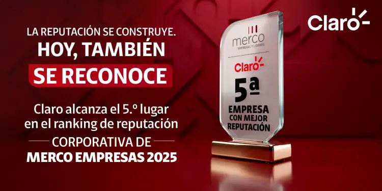 Trofeo de cristal con base metálica que reconoce a Claro en el 5.º lugar del ranking Merco Empresas 2025 por su reputación.
