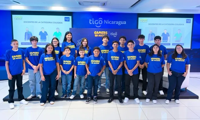 Representantes de Tigo Nicaragua destacan la importancia de la educación digital.