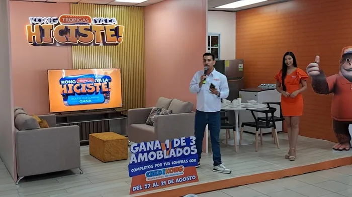 Exhibición de la nueva línea de motocicletas urbanas y deportivas NERO Motori.