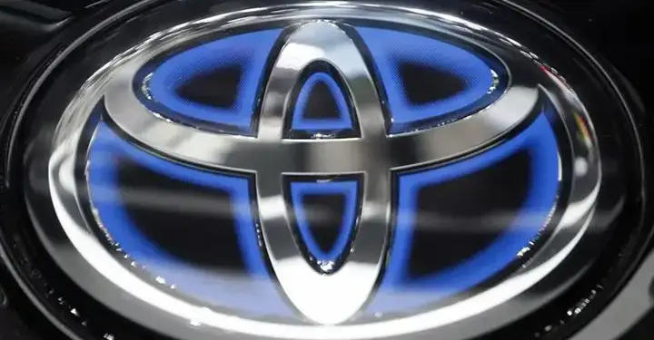 Toyota sube 75,6% su beneficio neto en trimestre abril-junio