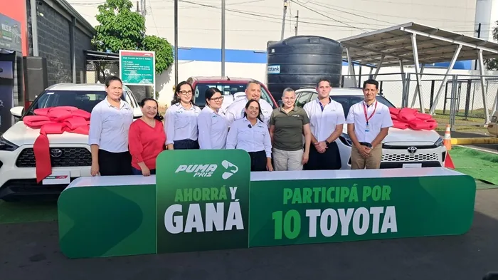 Representantes de Puma Energy y aliados comerciales en el evento