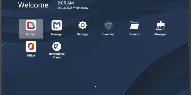 Pantalla digital con interfaz de usuario en tono azul oscuro. Muestra "Welcome", hora y fecha. Iconos de aplicaciones como AirSync, Manager, Settings, Office y Folders. AirSync está resaltado.
