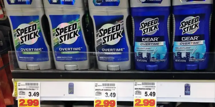 Frascos de desodorante Speed Stick en el estante de un supermercado con etiquetas de precios y descuentos.