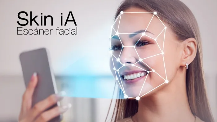 Mujer sonriente siendo escaneada por una aplicación móvil con tecnología de reconocimiento facial y malla geométrica.