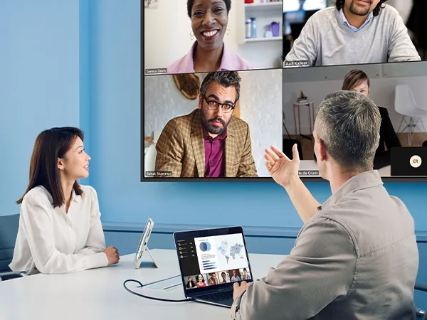 La serie CDEG3 ofrece conectividad BYOD y resolución 4K UHD para presentaciones impactantes.