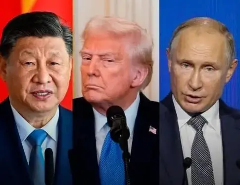 Triptych de tres líderes mundiales: un hombre asiático, uno caucásico con cabello rubio y otro caucásico con calvicie, todos en traje y corbata, representando la diplomacia y economía global.